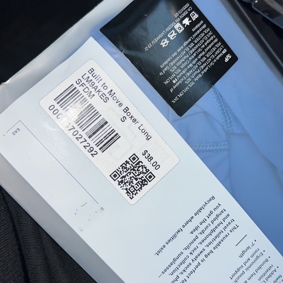 lululemon built to move boxer luxtreme SFDM - Picture 2 of 3